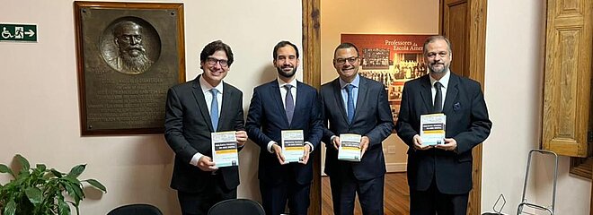 Esq. para dir. Marco Aurélio, Fabio Bechara, Gianluca Smanio e o consultor jurídico, José do Carmo Veiga de Oliveira. 