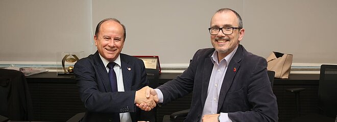 Reitor do Mackenzie cumprimenta CEO da universidade de Coventry