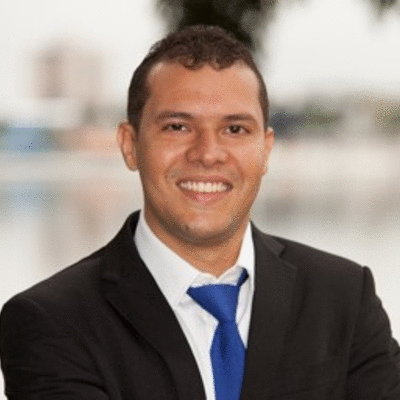 Dr. Danilo Diniz Siqueira Dr. Danilo Diniz Siqueira