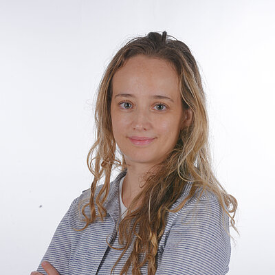 Profa. Dra. Leslye Revely dos Santos 