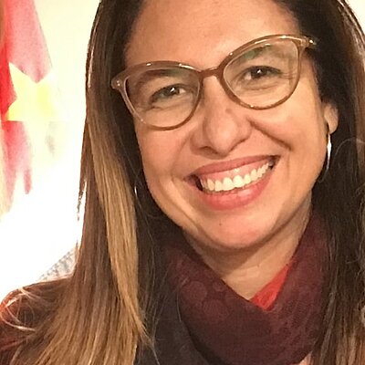 Profa. Dra. Daniella Guimarães Bergamini De Sá