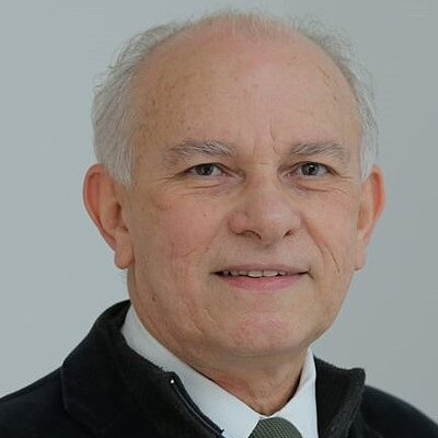 Prof. Dr. Lindberg Clemente de Morais