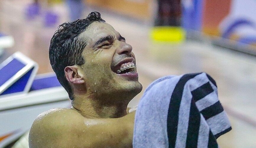 Daniel Dias sorrindo após conquista.