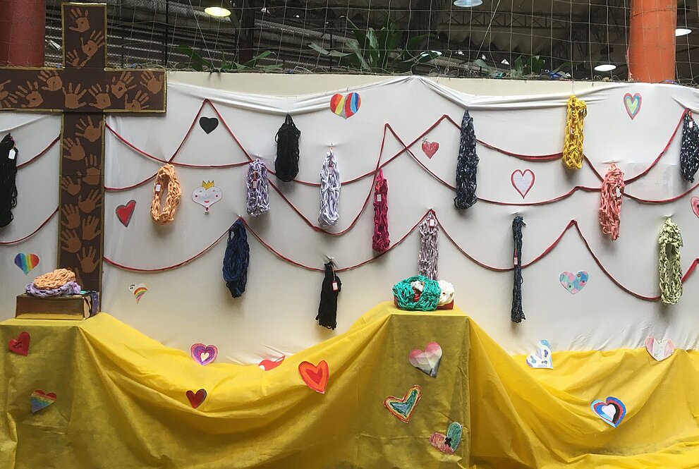 "Cachecol do Amor", projeto dos alunos do 4° ano