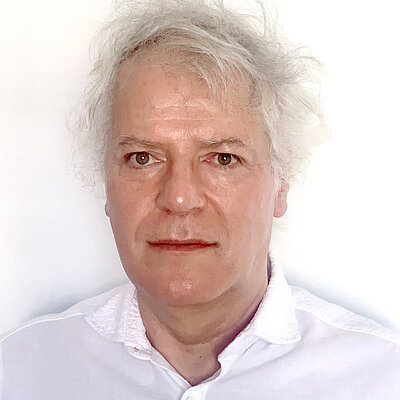 Prof. Dr. Mauro Claro Prof. Dr. Mauro Claro