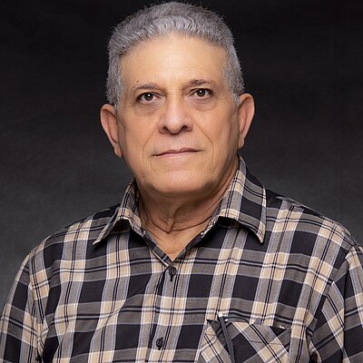 Prof. Dr. Manuel Salustiano Almeida Saavedra Prof. Dr. Manuel Salustiano Almeida Saavedra