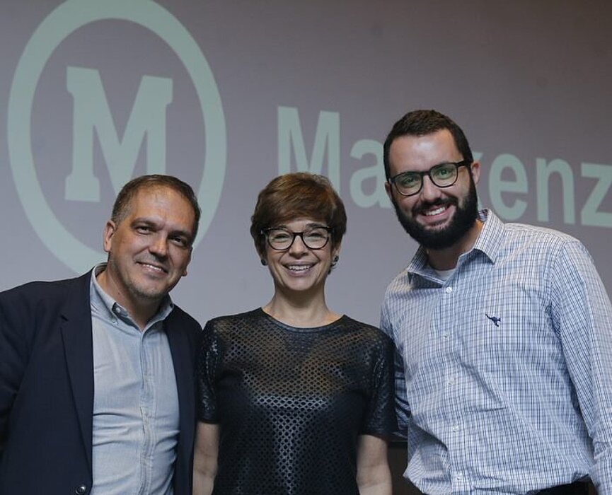 Arnaldo Lorençato, Renata Lo Prete e Rafael Fonseca.