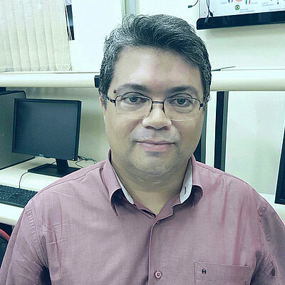 Prof. Dr. Sérgio Ribeiro Santos Prof. Dr. Sérgio Ribeiro Santos