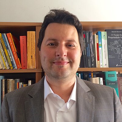 Prof: Dr. Eduardo Altomare Ariente Prof: Dr. Eduardo Altomare Ariente