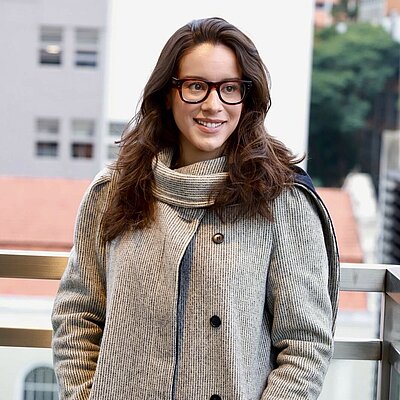 Cíntia de Menezes Cíntia de Menezes