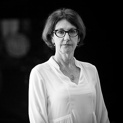 Prof: Dra. Evane Beiguelman Kramer Prof: Dra. Evane Beiguelman Kramer