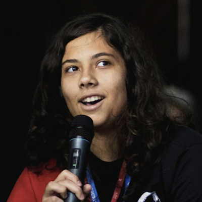 Fernanda Almeida Veronesi Fernanda Almeida Veronesi