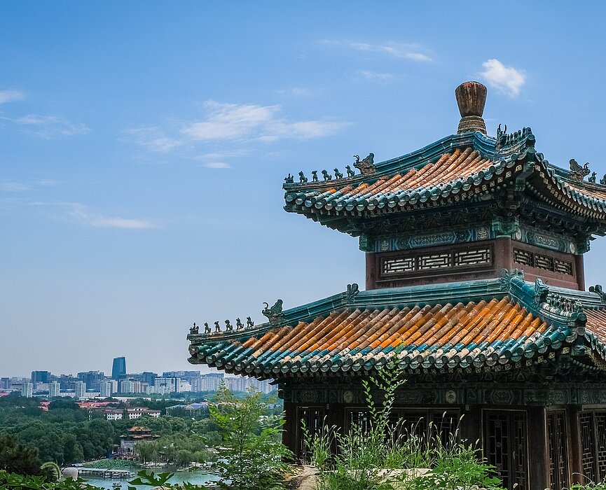 Foto da muralha da China, aparecendo só uma parte