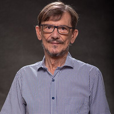 Prof. Dr. Henrique Dinis