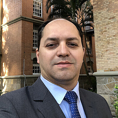 Prof. André Helleno