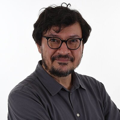 Prof. Dr. Alexandre Marcelo Bueno