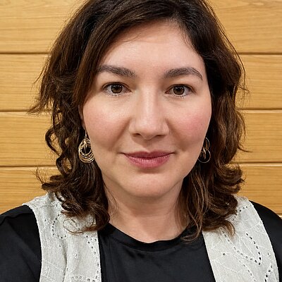 Profª Drª Mayara Klimuk Uchiyama Profª Drª Mayara Klimuk Uchiyama