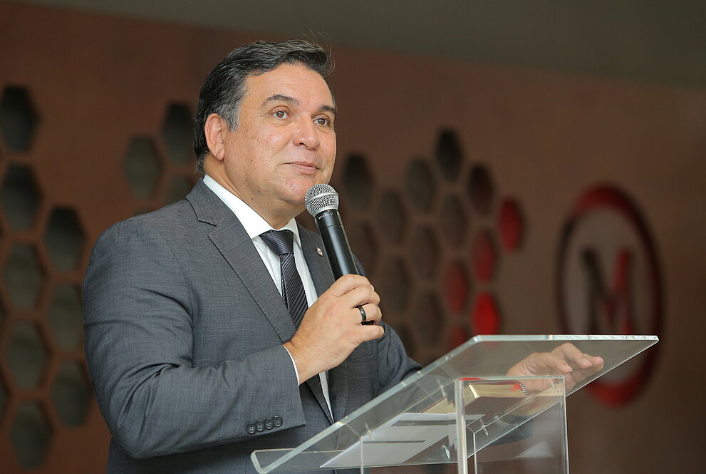 Chanceler do Mackenzie, Robinson Grangeiro
