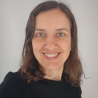 Profa. Dra. Milena Guedes Maniero Ferreira