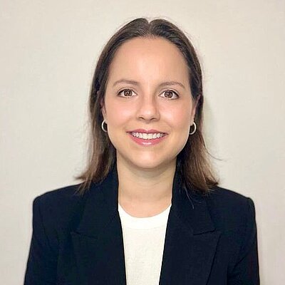 Profa. Dra. Luiza Souto Nogueira Profa. Dra. Luiza Souto Nogueira