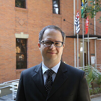 Prof. Dr. Fernando Rister de Sousa 