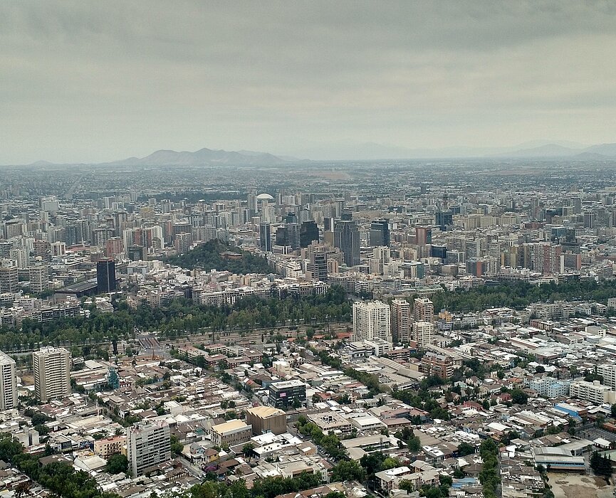 vista do alto da cidade de santiago do Chile