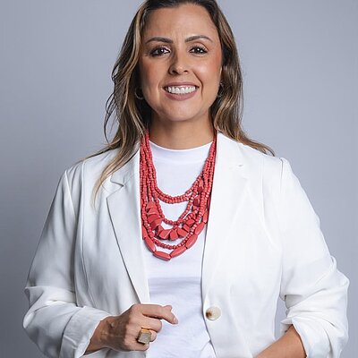 Prof.ª Dr.ª Ana Paula Soares de Campos Prof.ª Dr.ª Ana Paula Soares de Campos