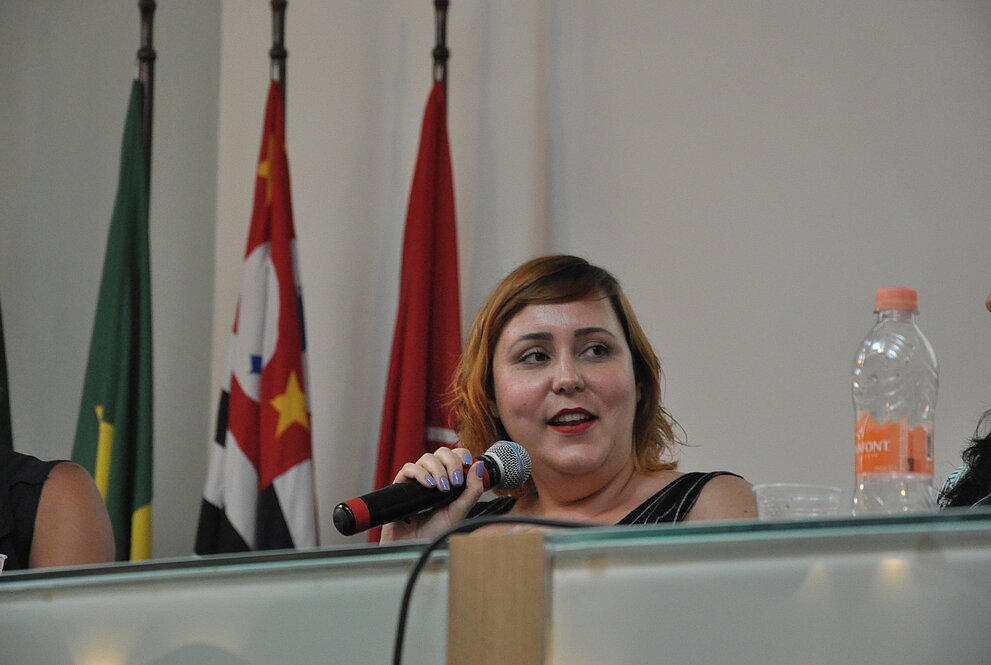 Talita Crespi Gonçalves.