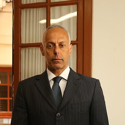 Prof. Dr. Paulo Sergio Restiffe 