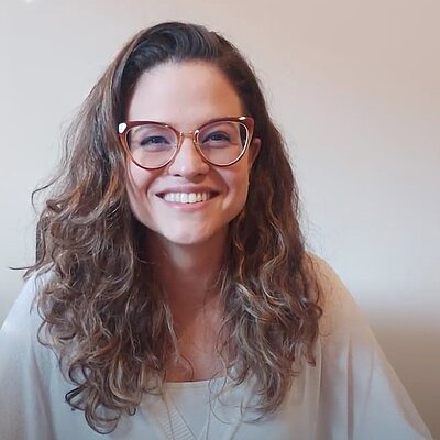 Profa. Dra. Raquel Duarte Hadler