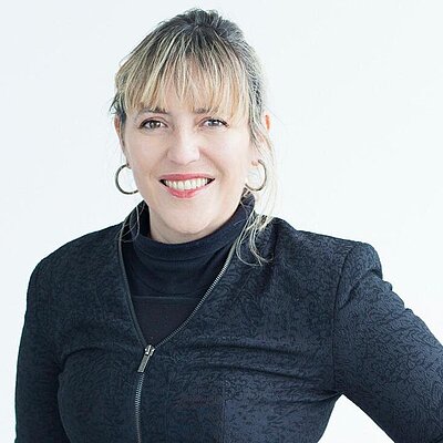 Profa. Dra. Denise Neves Abade