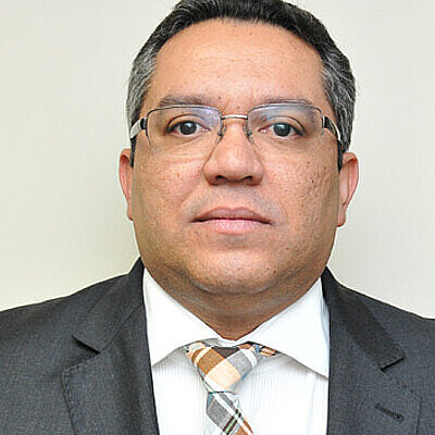 Dr. Antônio César de Araújo Freitas Dr. Antônio César de Araújo Freitas