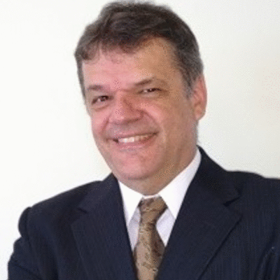 Professor Rogério Fernandes Roberto 