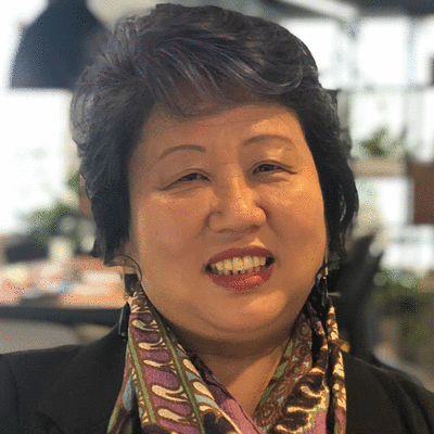 Professora Margarete Akemi Kishi 