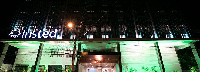 fachada da Faculdade Insted