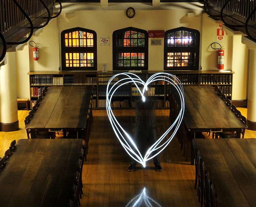 imagem interna da biblioteca Central