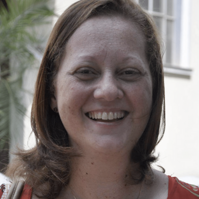 Profa. Dra. Lilian Cristina Correa Profa. Dra. Lilian Cristina Correa