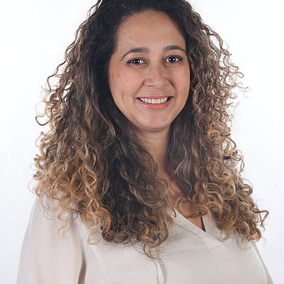 Profa. Dra. Thiara Ribeiro Santos
