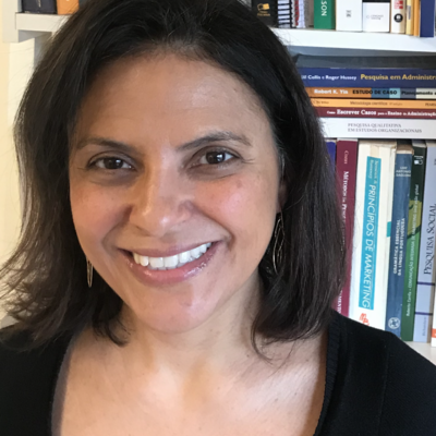 Profa. Dra. Karen Perrota L.de A. Prado