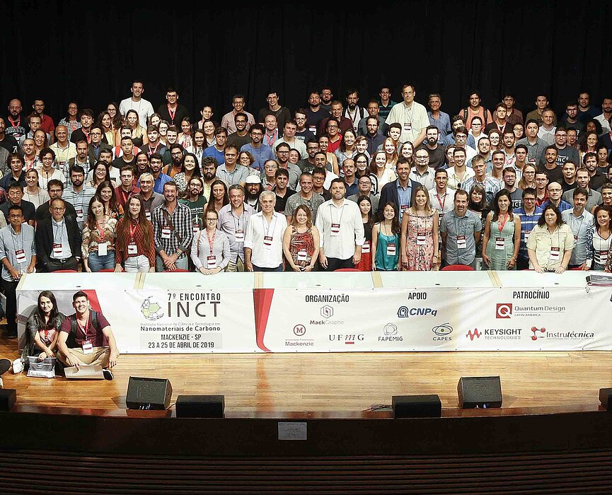 Participantes do evento reunidos no Auditório Ruy Barbosa.