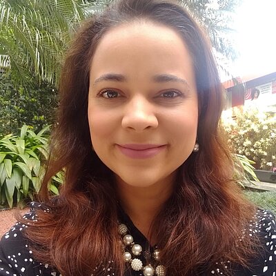 Prof. Dra. Aline da Silva Freitas