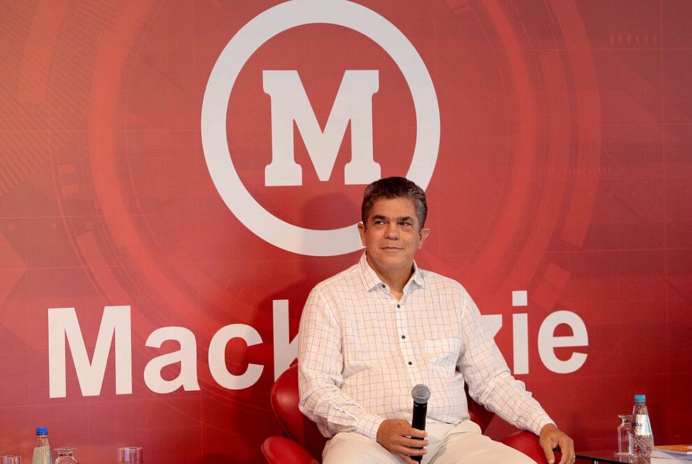 O reitor Marco Tullio na recepção aos pais