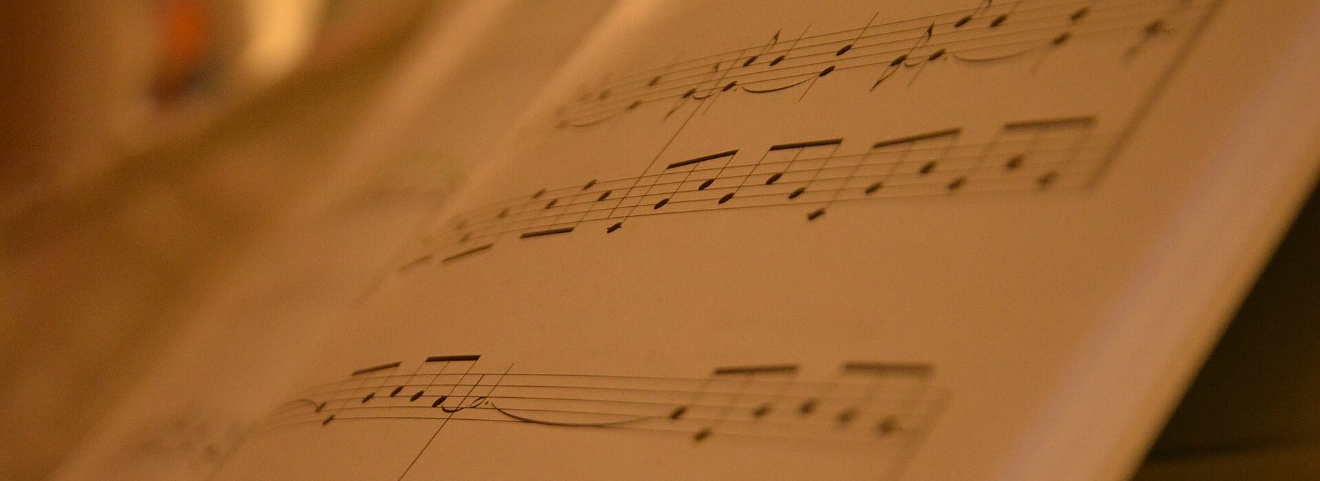 Imagem de uma partitura. 