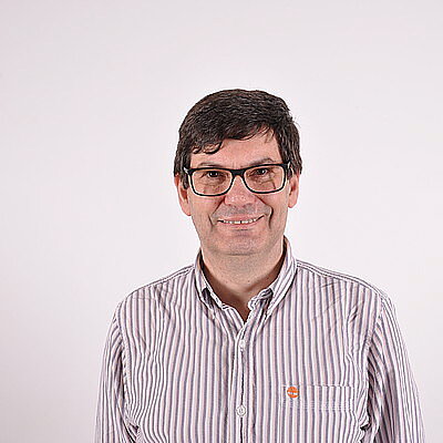 Dr. Eli Hadad Junior Dr. Eli Hadad Junior