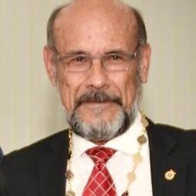 Dr. Ronaldo da Rocha Loures Bueno