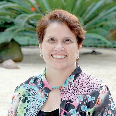 Maria Lucia Marcondes C. Vasconcelos Maria Lucia Marcondes C. Vasconcelos