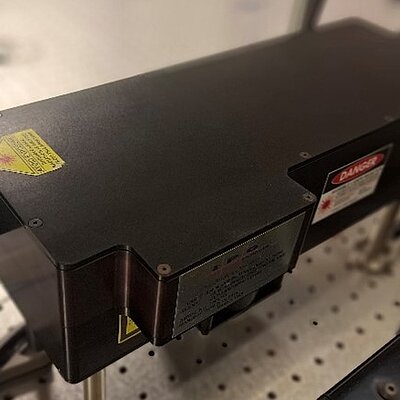 Laser de estado sólido 