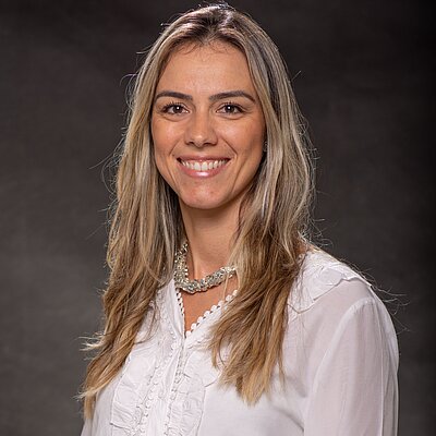 Profª Drª Rafaela Costa Martins de Mello Dourado